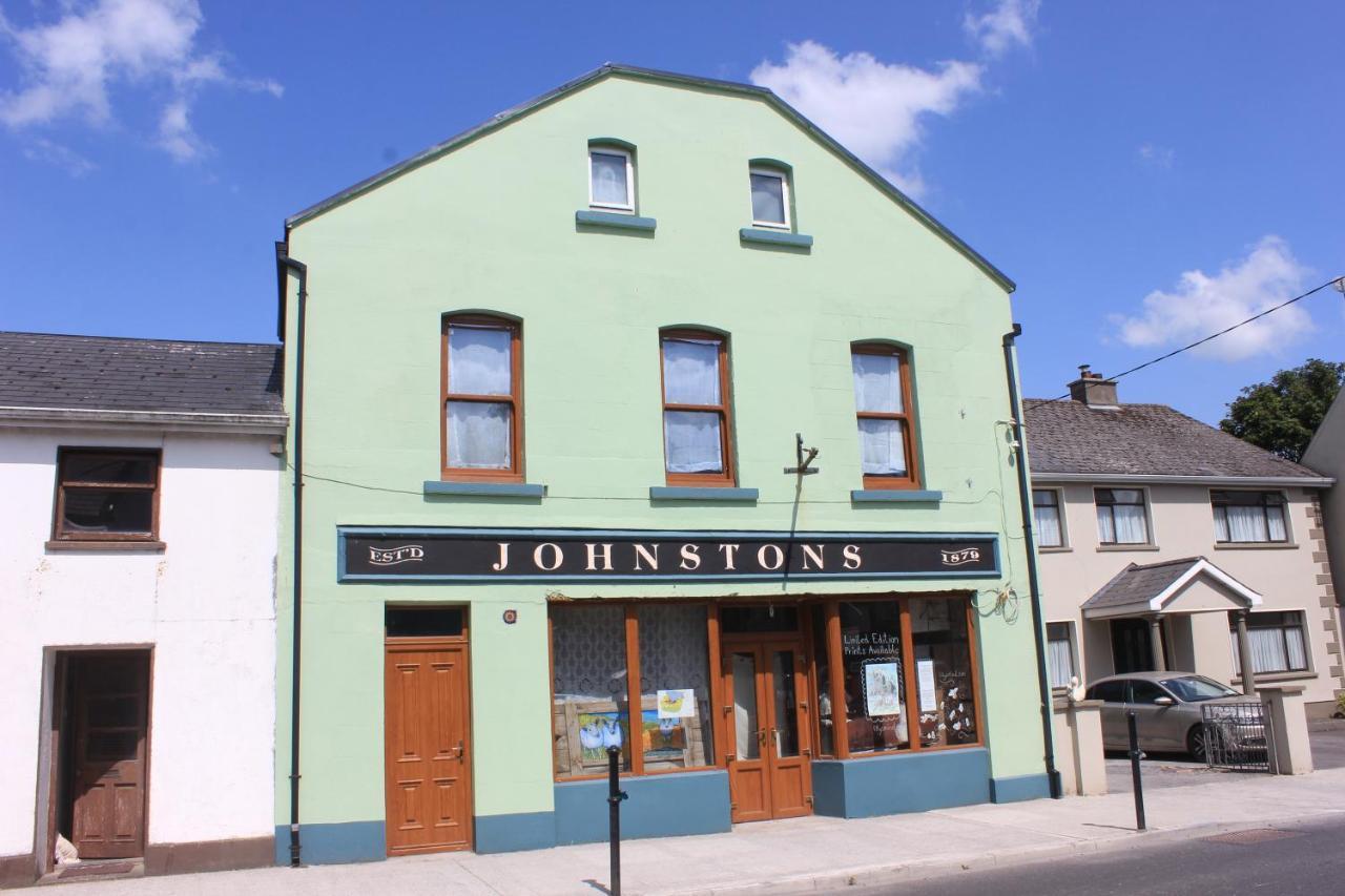 Apartment Johnston House: Historic Village Retreat *
